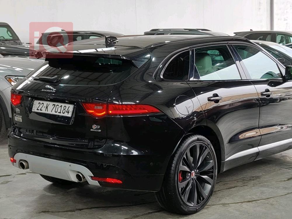 جاگوار F-Pace
